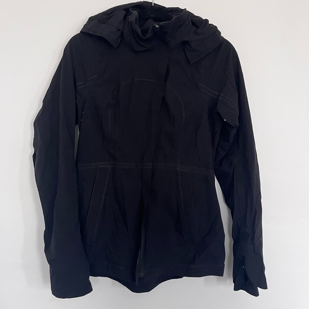 Lululemon Black Fitted Running Rain Jacket